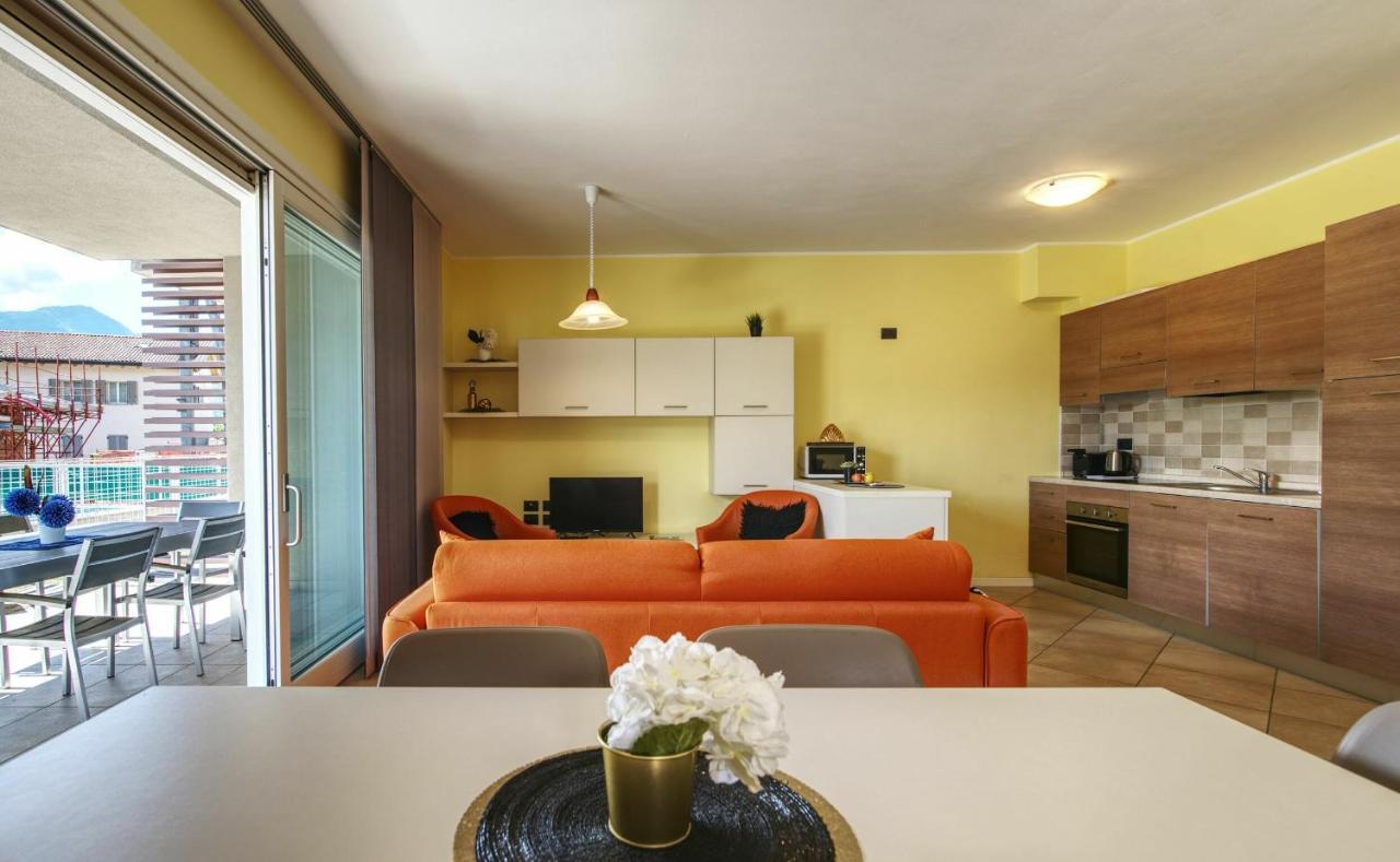 Yellow Lake View By Halldis Gera Lario Extérieur photo